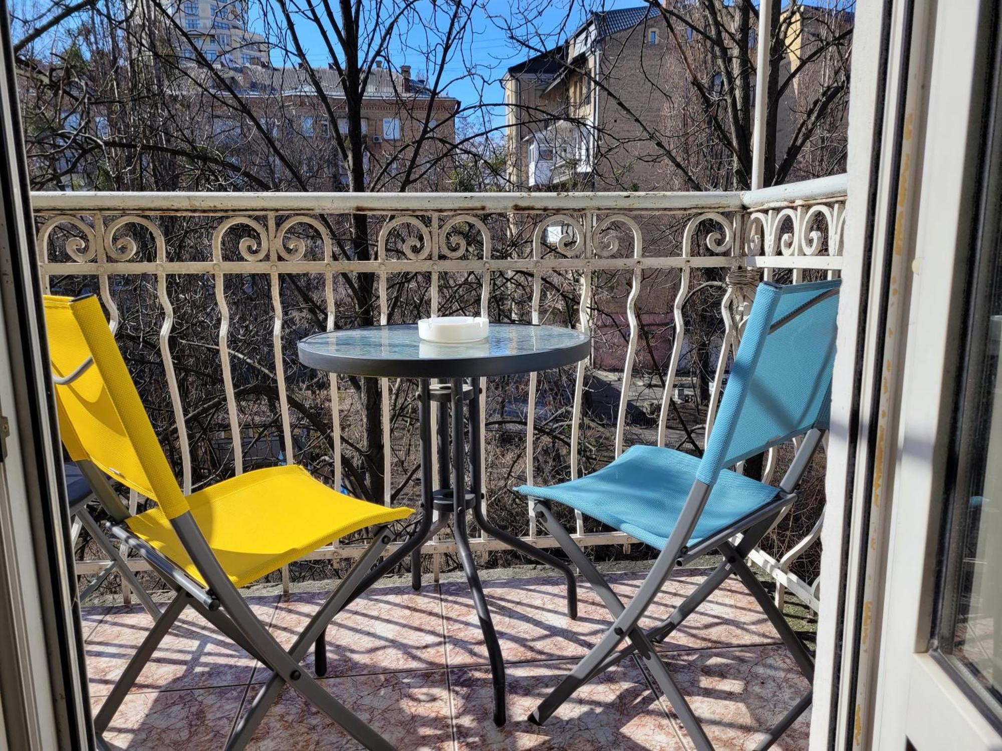 Home Hotel Apartments On Khreshchatyk Area Kiev Extérieur photo