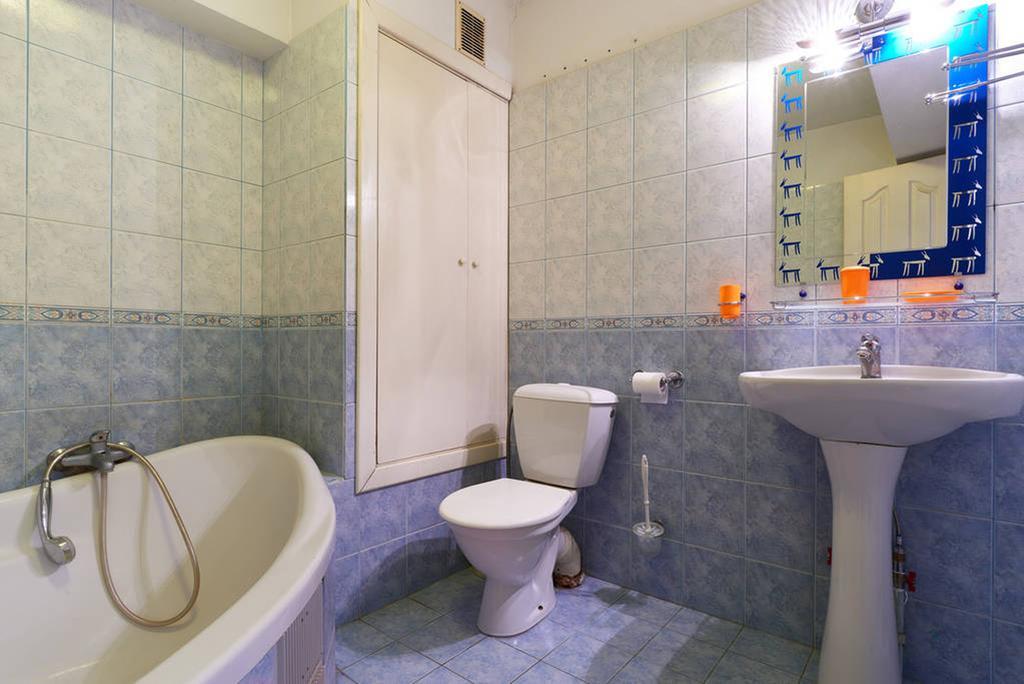 Home Hotel Apartments On Khreshchatyk Area Kiev Extérieur photo