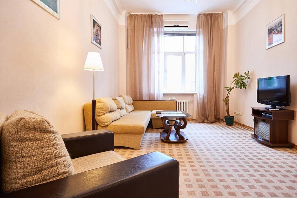 Home Hotel Apartments On Khreshchatyk Area Kiev Extérieur photo