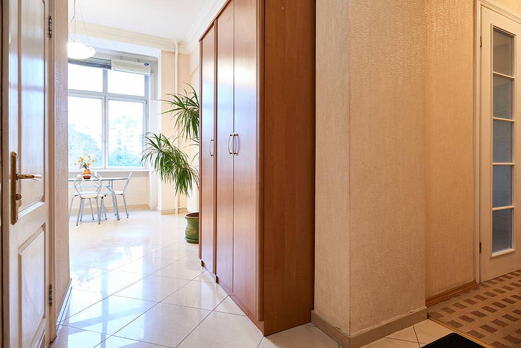 Home Hotel Apartments On Khreshchatyk Area Kiev Extérieur photo