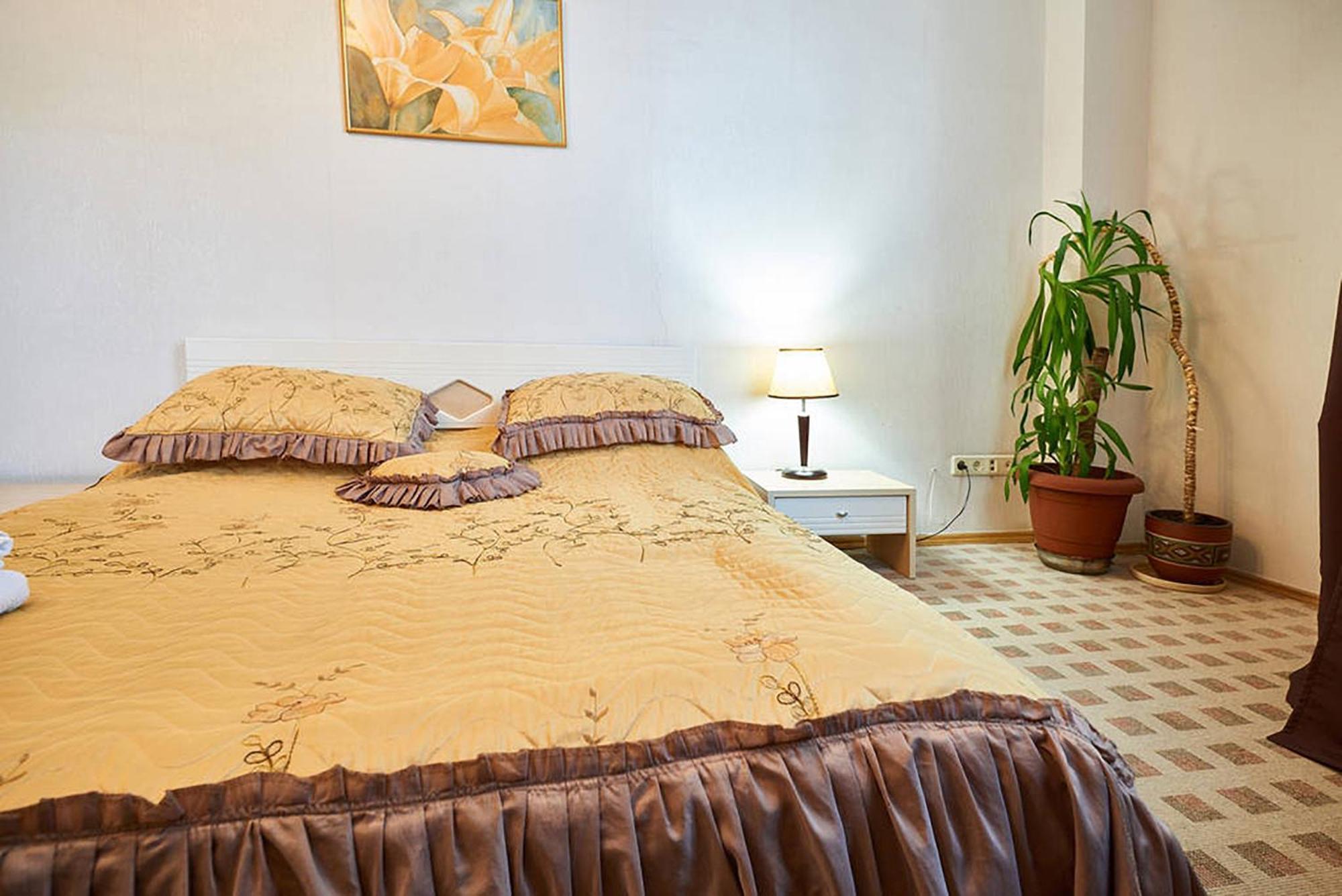 Home Hotel Apartments On Khreshchatyk Area Kiev Extérieur photo