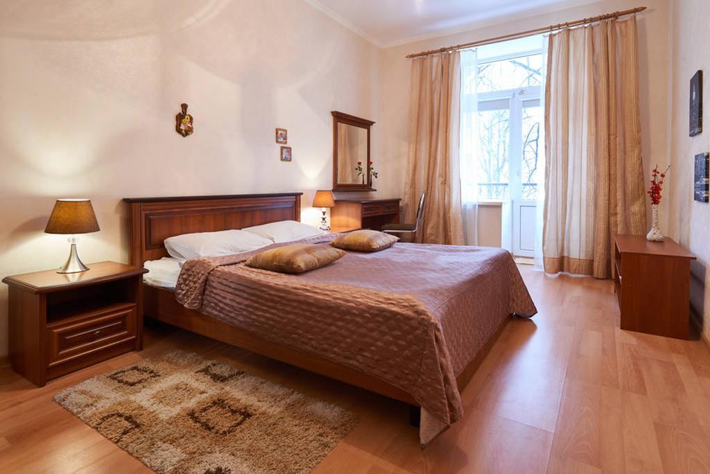 Home Hotel Apartments On Khreshchatyk Area Kiev Extérieur photo
