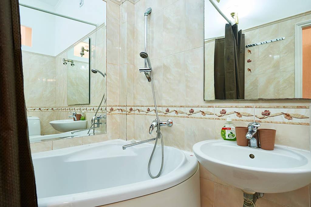 Home Hotel Apartments On Khreshchatyk Area Kiev Extérieur photo