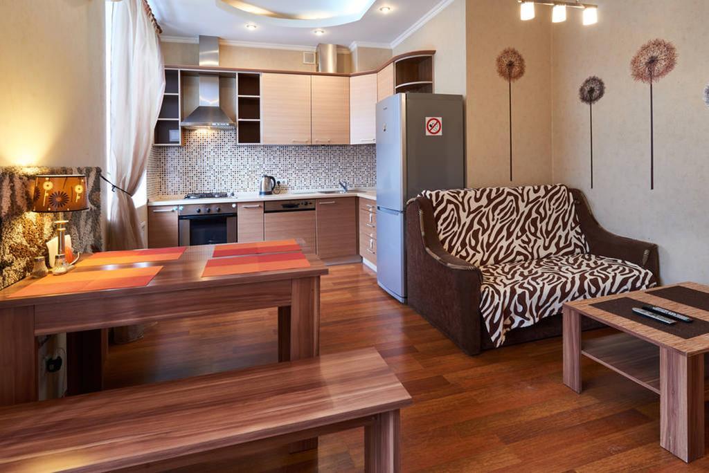 Home Hotel Apartments On Khreshchatyk Area Kiev Extérieur photo