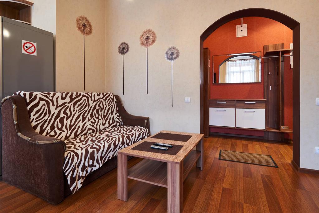 Home Hotel Apartments On Khreshchatyk Area Kiev Extérieur photo