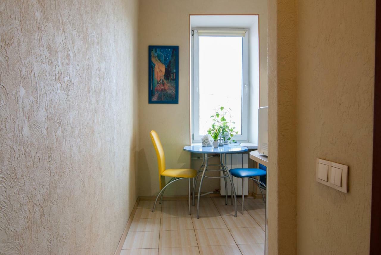Home Hotel Apartments On Khreshchatyk Area Kiev Extérieur photo