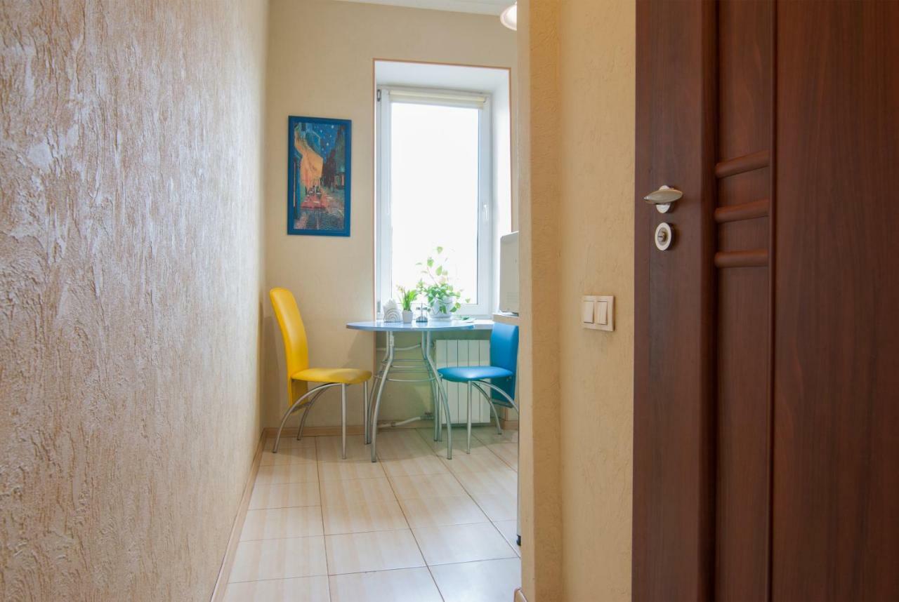 Home Hotel Apartments On Khreshchatyk Area Kiev Extérieur photo